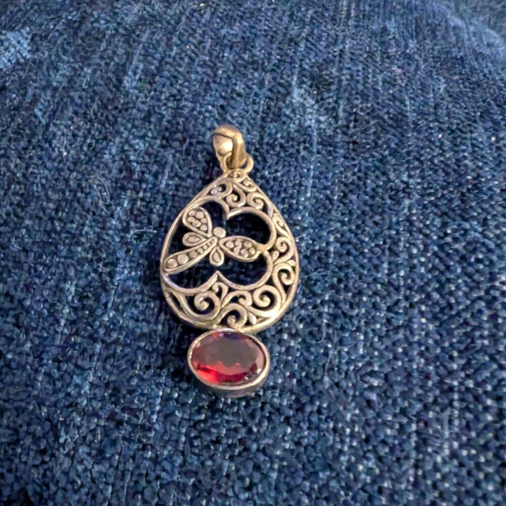 Sterling silver pendant